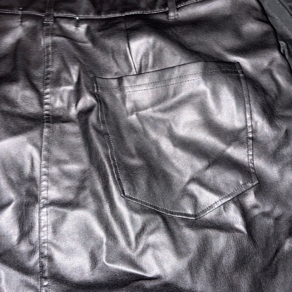 Black Mini Skirt - Picture 6 of 7